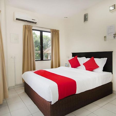 OYO 474 Hotel 91 Kajang Exterior foto