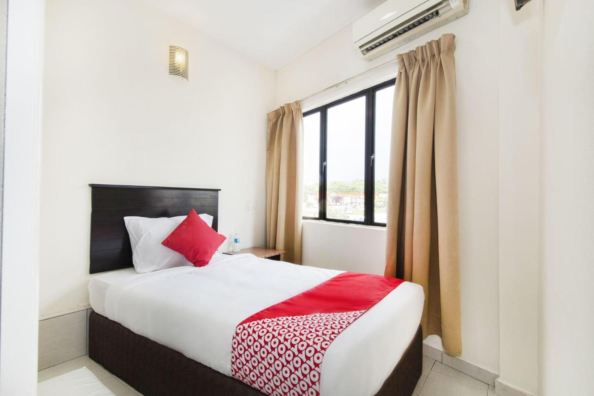 OYO 474 Hotel 91 Kajang Exterior foto